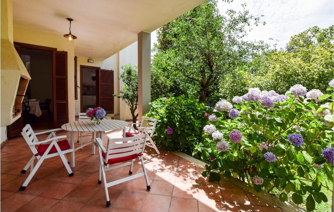 Cozy Home In Anguillara Sabazia With Kitchenette Exterior foto