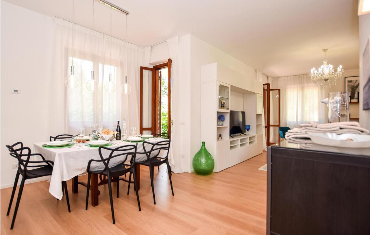Cozy Home In Anguillara Sabazia With Kitchenette Exterior foto